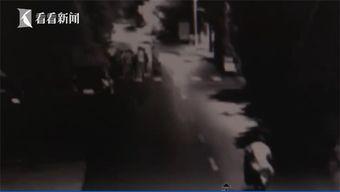 男子车祸吃瓜事件真相,吃瓜群众背后的真相与反思