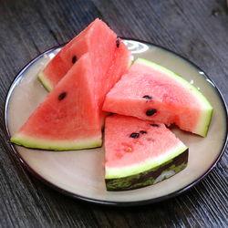 韩国吃瓜拼盘事件,一场意外的美食外交风波